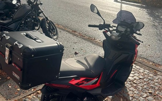 Gebrauchtmotorrad Aprilia SR GT Sport 125 - Bild 6