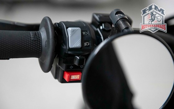 Gebrauchtmotorrad KTM 690 SMC R - Bild 8