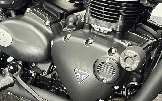 Gebrauchtmotorrad Triumph Bonneville T120 Black - Bild 13