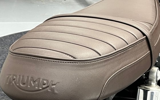 Gebrauchtmotorrad Triumph Bonneville T120 Black - Bild 14