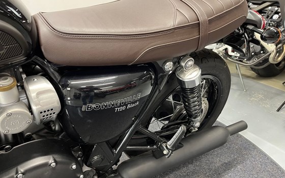 Gebrauchtmotorrad Triumph Bonneville T120 Black - Bild 6