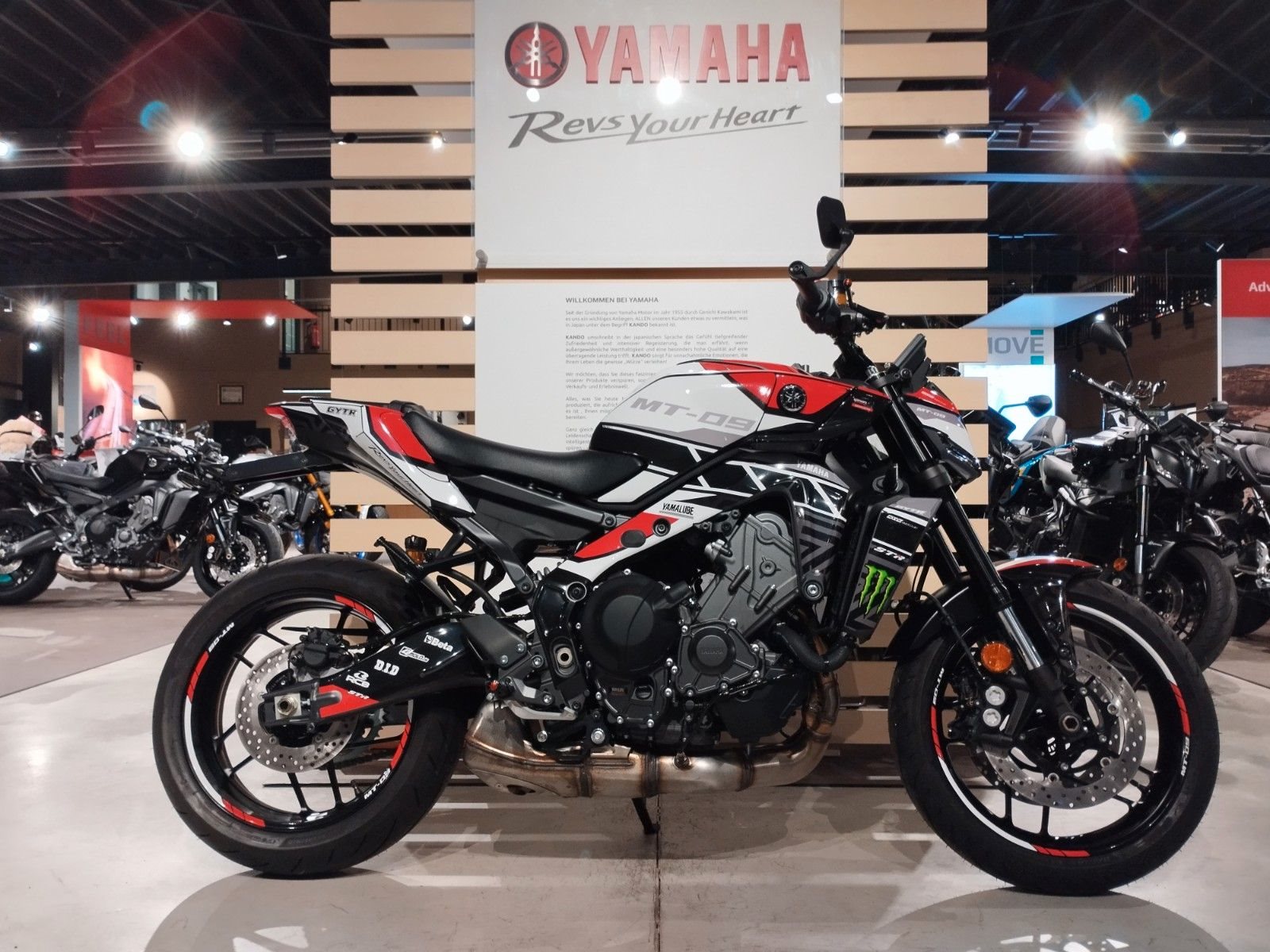Yamaha MT-09 