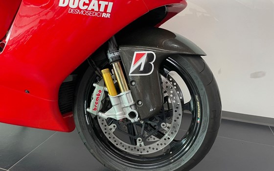 Gebrauchtmotorrad Ducati Desmosedici RR - Bild 8
