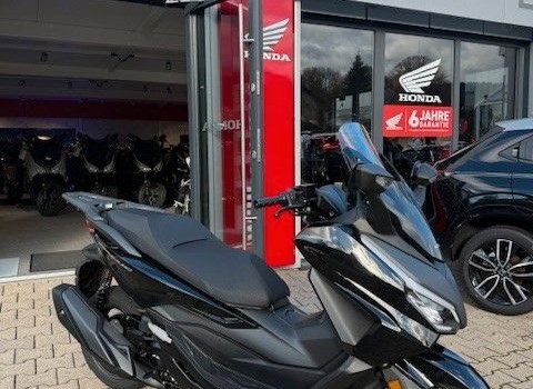 Neufahrzeug Honda Forza 350 - Bild 11