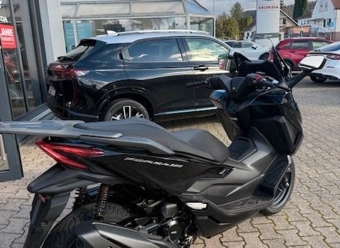 Neufahrzeug Honda Forza 350 - Bild 9