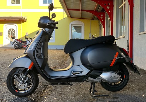 Vespa GTS 300 Super Sport