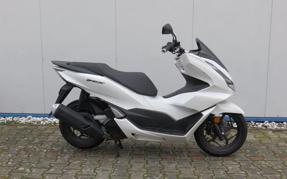 Gebrauchtmotorrad Honda PCX125 - Bild 1