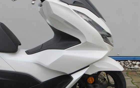 Gebrauchtmotorrad Honda PCX125 - Bild 2