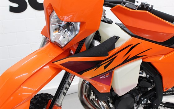 Neufahrzeug KTM 300 EXC 2026 - Bild 7