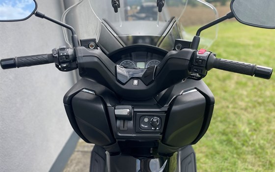 Gebrauchtmotorrad Suzuki Burgman 400 - Bild 6