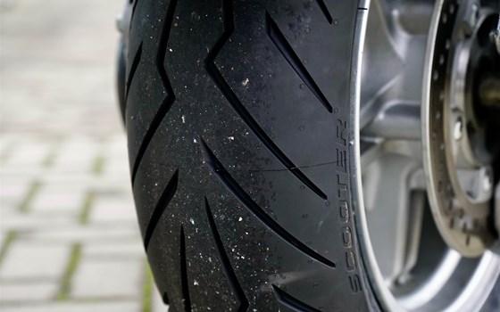 Gebrauchtmotorrad Suzuki Burgman 650 Executive - Bild 11