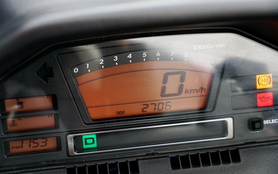 Gebrauchtmotorrad Suzuki Burgman 650 Executive - Bild 6