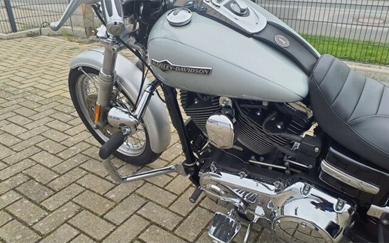 Gebrauchtmotorrad Harley-Davidson Dyna Street Bob Special - Bild 18