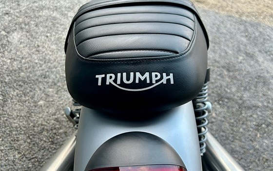 Motorrad Occasion Triumph Street Twin - Bild 4