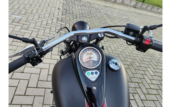 Gebrauchtmotorrad Kawasaki VN 900 Custom - Bild 2