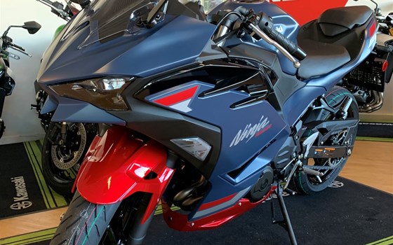 Neufahrzeug Kawasaki Ninja 500 SE - Bild 2