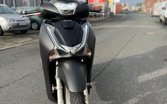 Gebrauchtmotorrad Honda SH125i - Bild 3