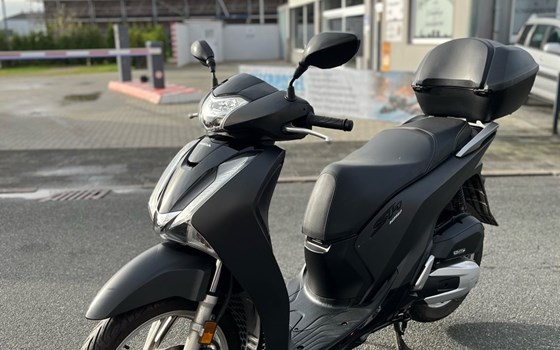 Gebrauchtmotorrad Honda SH125i - Bild 2