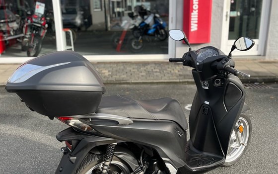 Gebrauchtmotorrad Honda SH125i - Bild 4