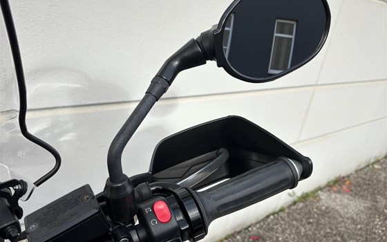 Gebrauchtmotorrad Triumph Tiger 800 - Bild 11
