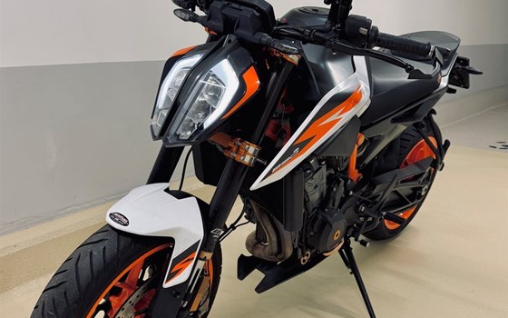 Gebrauchtmotorrad KTM 890 Duke R - Bild 6
