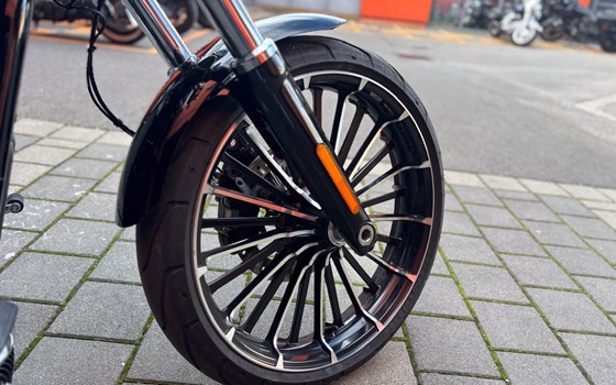 Gebrauchtmotorrad Harley-Davidson Softail Breakout 117 - Bild 5