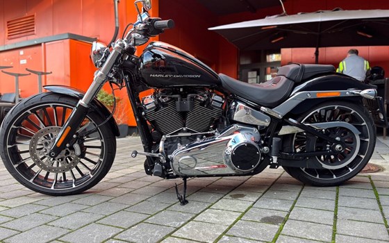 Gebrauchtmotorrad Harley-Davidson Softail Breakout 117 - Bild 7