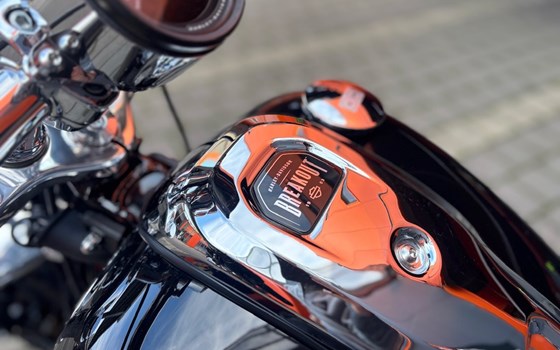 Gebrauchtmotorrad Harley-Davidson Softail Breakout 117 - Bild 8