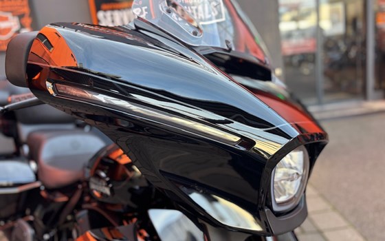 Gebrauchtmotorrad Harley-Davidson Street Glide Ultra - Bild 7