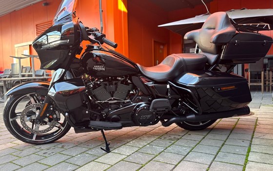 Gebrauchtmotorrad Harley-Davidson Street Glide Ultra - Bild 8