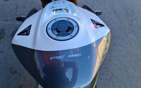 Neufahrzeug Triumph Street Triple 765 Moto2 Edition - Bild 13