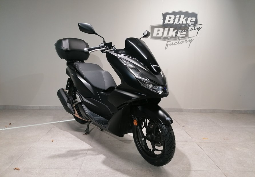 Honda PCX125 ()