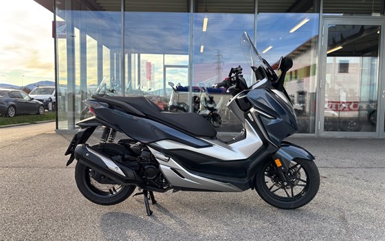 Gebrauchtmotorrad Honda Forza 300 - Bild 1