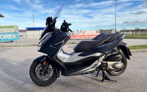 Gebrauchtmotorrad Honda Forza 300 - Bild 3