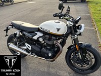Gebrauchtmotorrad Triumph Speed Twin 1200 Black weeks deal