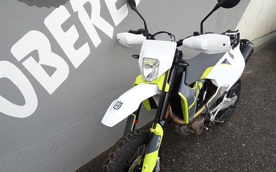 Gebrauchtmotorrad Husqvarna 701 Supermoto - Bild 8