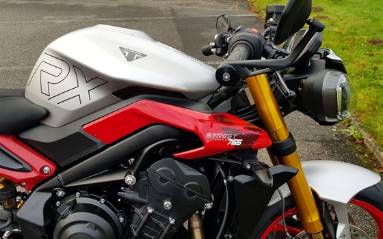Neufahrzeug Triumph Street Triple 765 RX - Bild 9