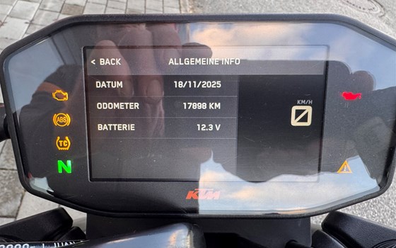 Gebrauchtmotorrad KTM 890 Duke R - Bild 12