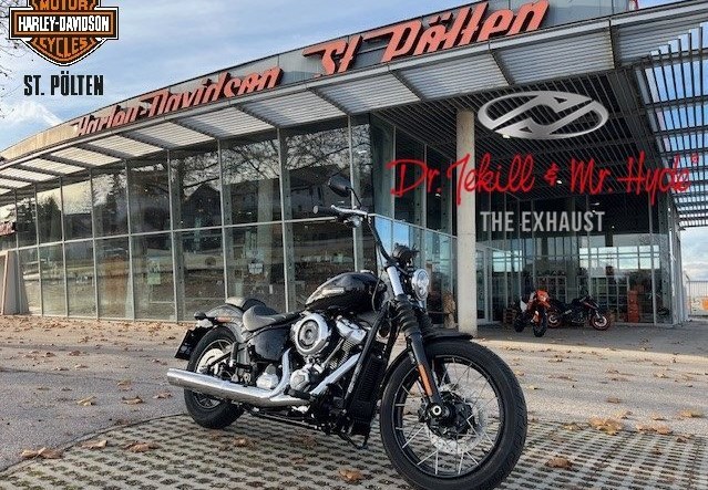 Harley-Davidson Softail Street Bob FXBB (Vivid Black)