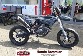 Beta RR 125 4T Motard T X special edition