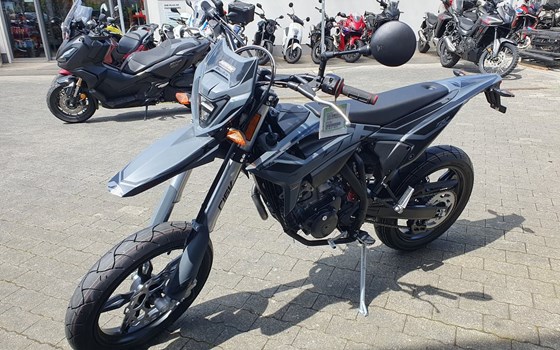 Neufahrzeug Beta RR 125 4T Motard T X special edition - Bild 11