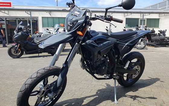 Neufahrzeug Beta RR 125 4T Motard T X special edition - Bild 12