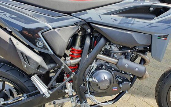 Neufahrzeug Beta RR 125 4T Motard T X special edition - Bild 6