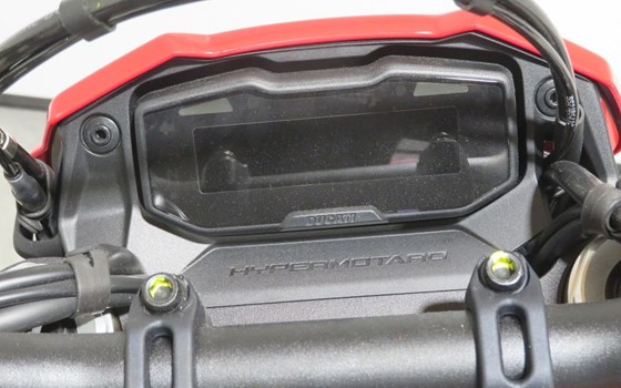 Gebrauchtmotorrad Ducati Hypermotard 698 Mono RVE - Bild 2