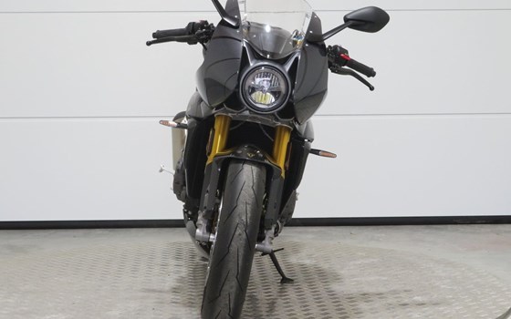 Gebrauchtmotorrad Triumph Speed Triple 1200 RR James Bond Edition - Bild 4