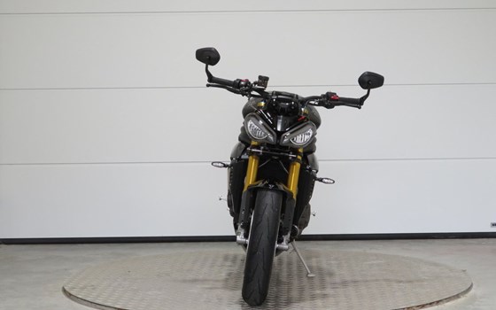 Gebrauchtmotorrad Triumph Speed Triple 1200 RS - Bild 2