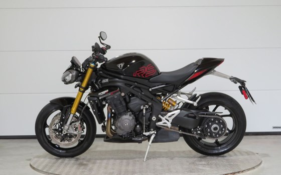 Gebrauchtmotorrad Triumph Speed Triple 1200 RS - Bild 4
