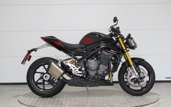 Gebrauchtmotorrad Triumph Speed Triple 1200 RS - Bild 8