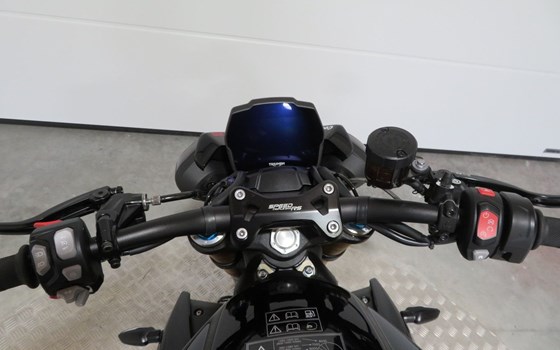 Gebrauchtmotorrad Triumph Speed Triple 1200 RS - Bild 9
