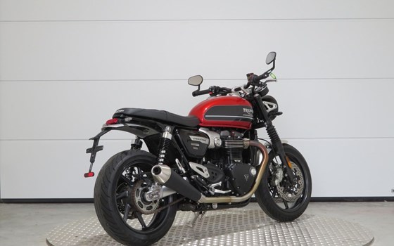 Gebrauchtmotorrad Triumph Speed Twin 1200 - Bild 2